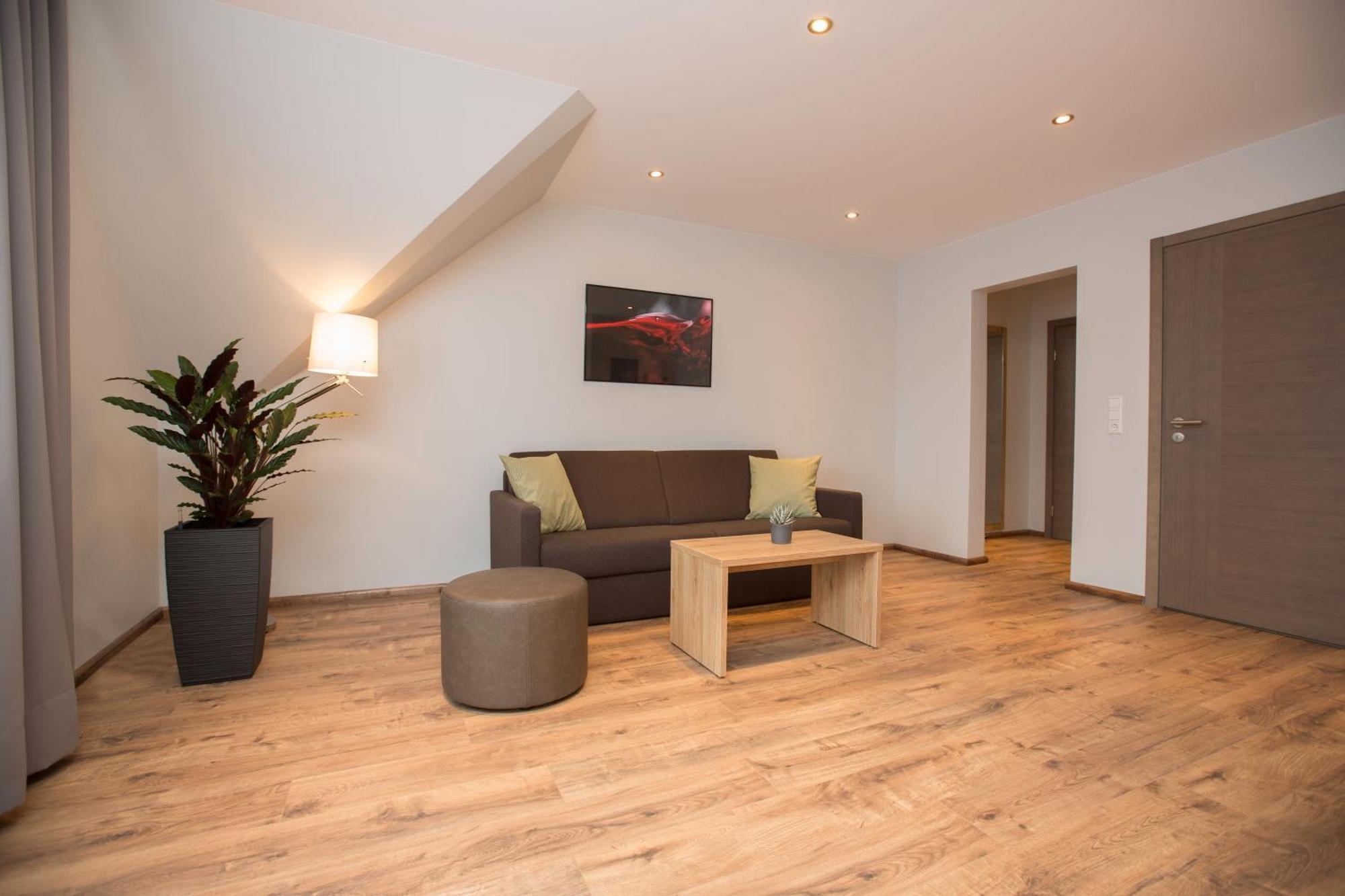 Restaurant&Appartements In Vino Veritas Haslach im Kinzigtal Extérieur photo